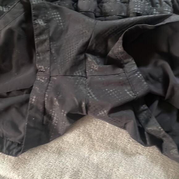 Gap fit black running shorts - Picture 6 of 7